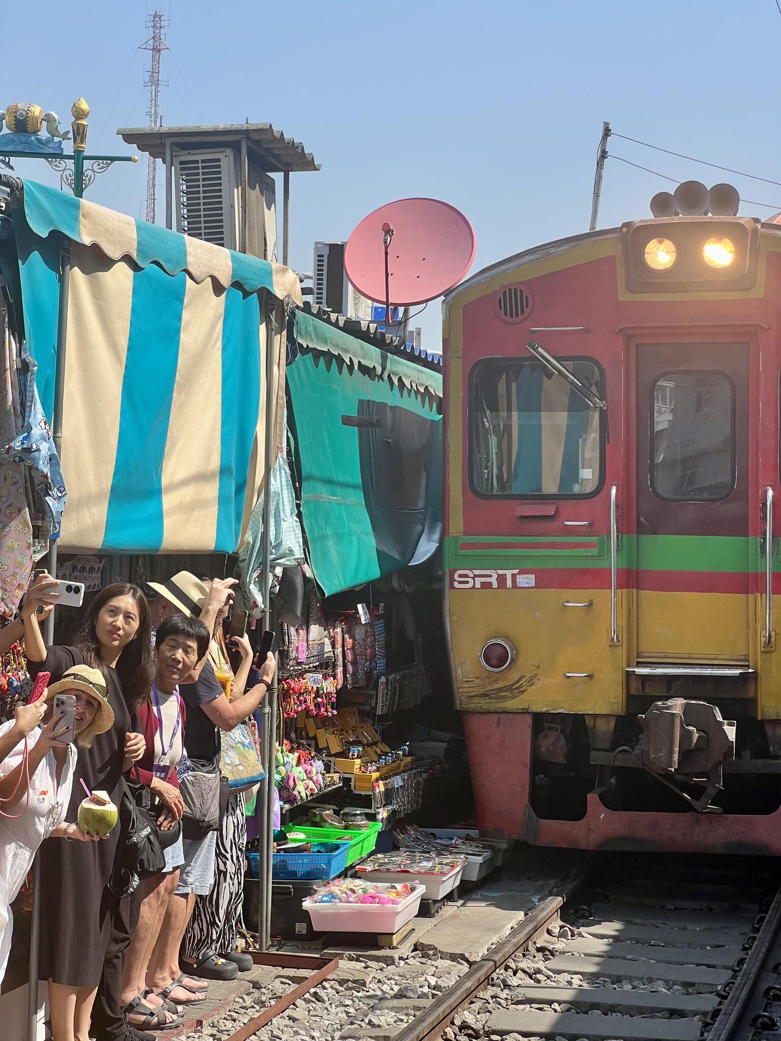 Le marché de Maeklong